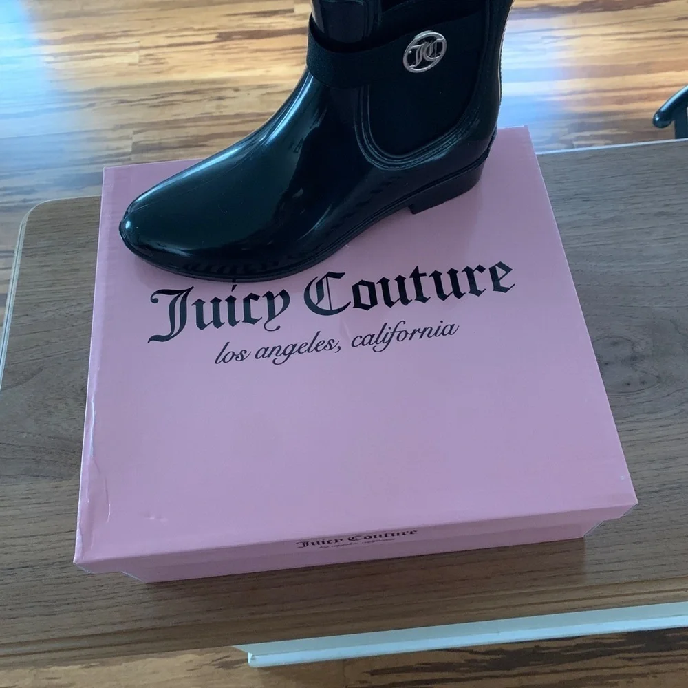 New with tags juicy couture rain boots